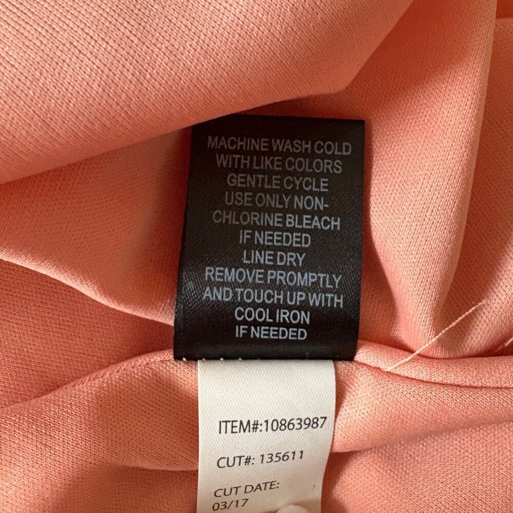 Torrid Women's Coral Floral Print Georgette Wrap Dress, Size 26 - Picture 12 of 12